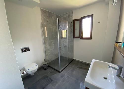 turkey/izmir/cesme/papazboutiquealacaticd8039ca.jpg