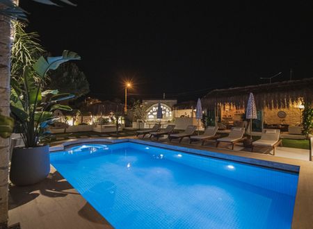turkey/izmir/cesme/sandalalacati445569f9.jpg