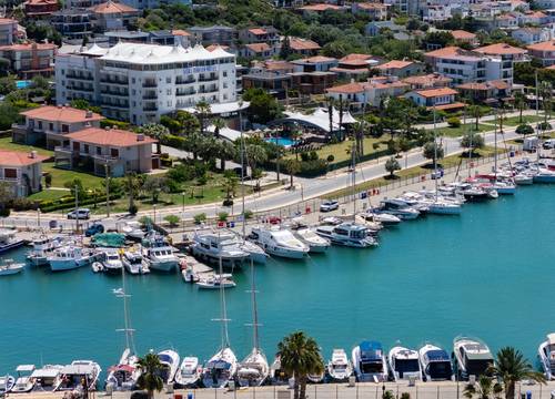 turkey/izmir/cesme/sisusmarina3328cc0c.jpg