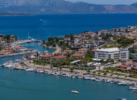 turkey/izmir/cesme/sisusmarina5bea5343.jpg