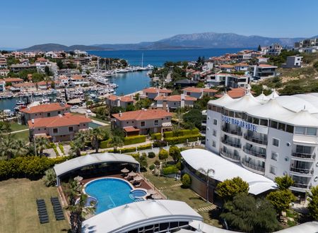 turkey/izmir/cesme/sisusmarina7981b11e.jpg