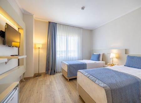 turkey/izmir/cesme/sisusmarinaa4016bcb.jpg