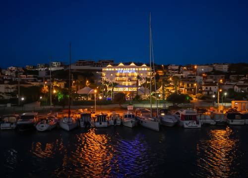 turkey/izmir/cesme/sisusmarinaed6fabf3.jpg