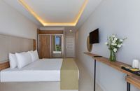 Deluxe Room - Partial Sea View