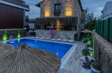 turkey/izmir/foca/stonehousefoca070397f4.jpg