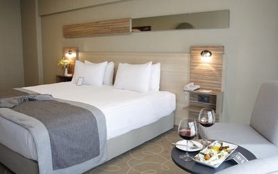 Greymark Hotel · 4