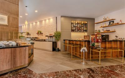 Ramada Plaza İzmir · 4