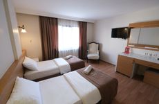 turkey/izmir/konak/ustunotelalsancak02722b99.jpg