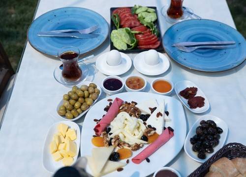 turkey/izmir/urla/pusulahotelkaferestaurantbaad5f35.jpg