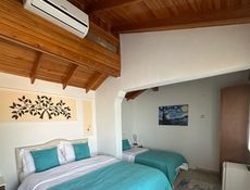 Garden Room 1