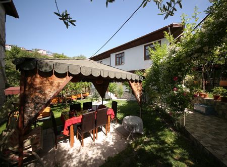 turkey/karabuk/emiroglukonakaebaa702.jpg