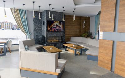 Lion Hill Resort · 5