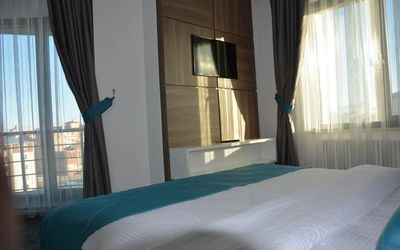 Winter City Hotel · 4