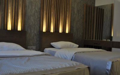 Hotel Admiral · 3
