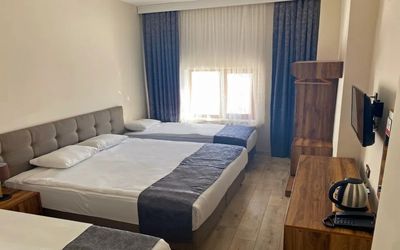 Zümrüt Palas Otel · 2