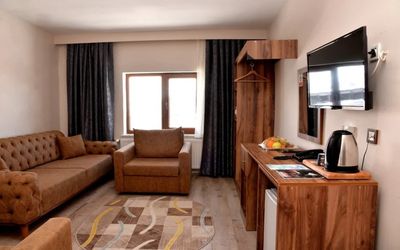Zümrüt Palas Otel · 5