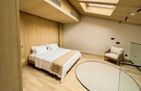 Geräumige Loft-Suite mit Blick auf Longoz