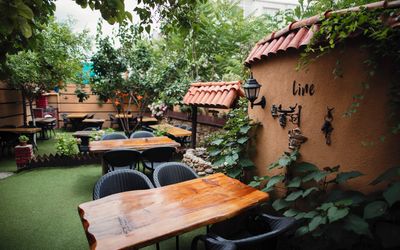 Line Suite Hotel · 4