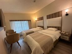 2 Ayrı Yataklı Oda (Twin Room)