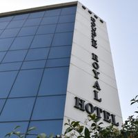 Double Royal Hotel