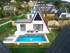Deluxe Bungalov