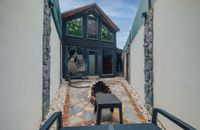 101-JAKUZİLİ TAŞ EV (HAVUZSUZ)