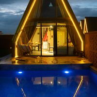Triangle Life Suit Bungalow