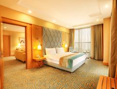 Corner Suite