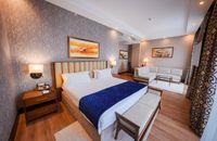 Junior Suit (Dağ Manzaralı)