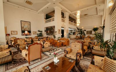 Yay Grand Otel · 5
