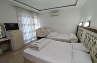 Aile Odası, Deniz veya Bahçe Manzaralı, Balkonlu,Aileye Özel