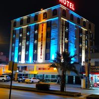 Metros Hotel