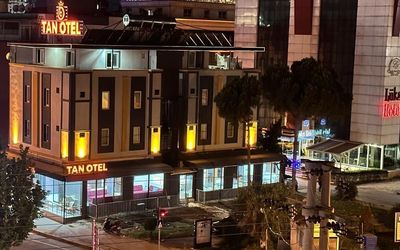 Tan Otel · 3