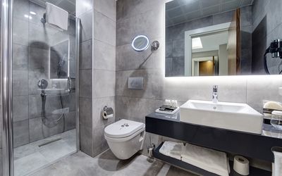 The Menord Hotel · 4
