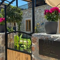 7011 Dadya Rooms