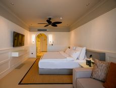 Deluxe Garden Sea View Room