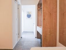 Apart Room C