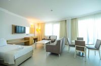 COMFORT SUITE ODA (DENIZ/HAVUZ MANZARALI)