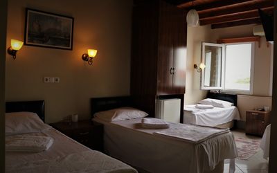 Durak Otel · 3