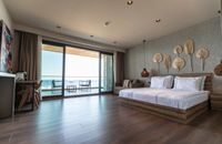Самостоятелен апартамент с изглед към морето
