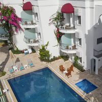 La Brezza Suite & Hotel