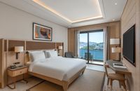 Deluxe King Sea View
