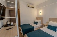 Triple Room with City View