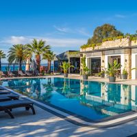 Moyo Luxury Hotel & Beach