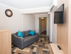 1+1 Havuz Manzaralı Daire