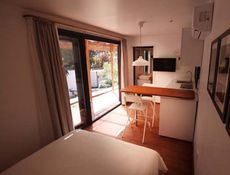 Corner Suite