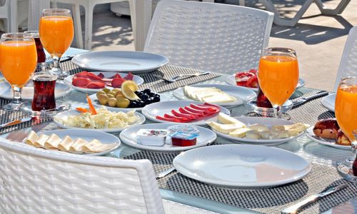 turkey/mugla/bodrum/turkbukuhillhotelbeach9353ba3c.jpg