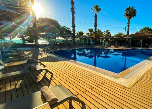 turkey/mugla/bodrum/yaliparkbeachhotelc4176170.jpg