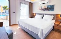 Deluxe Room - with Sea View