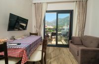 Deluxe 1 Bedroom with mountain and forest Apart